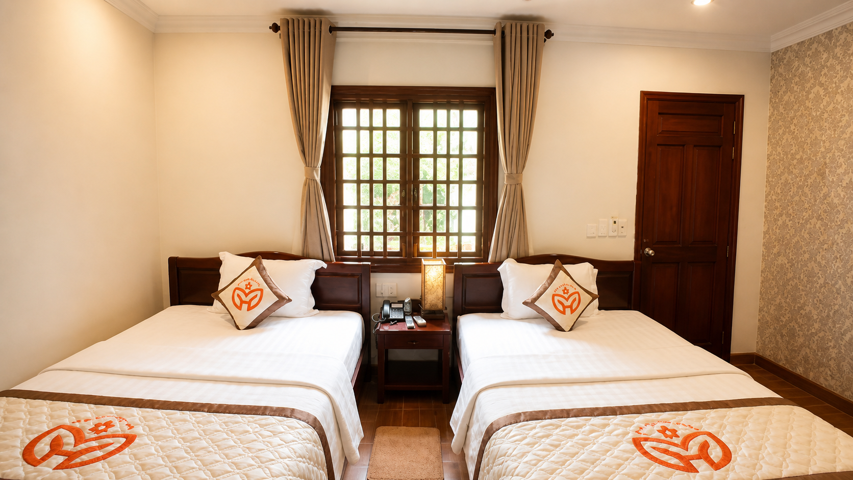 Phòng 2 Giường Đơn - Đặt Phòng: 02963.647.455